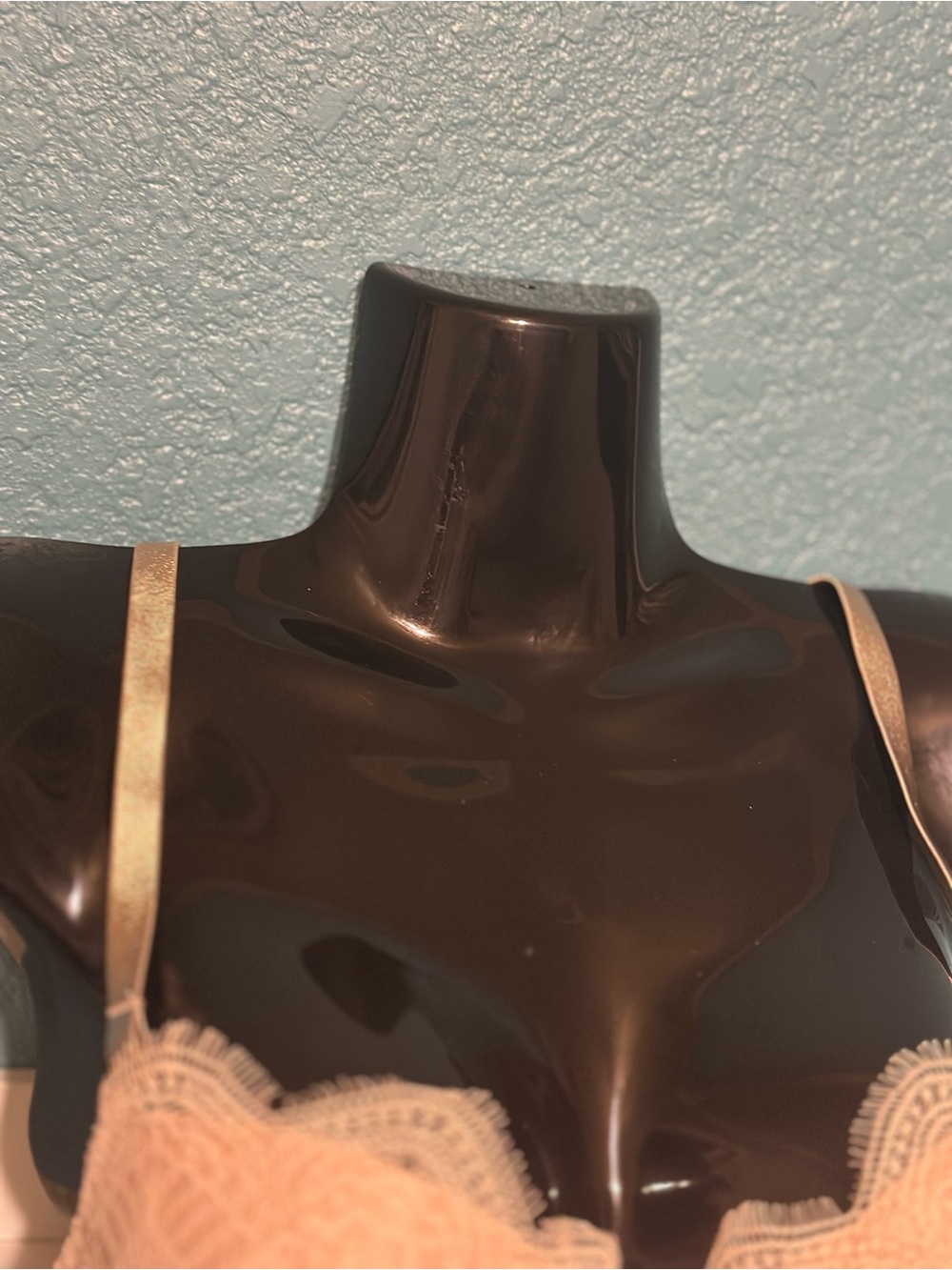 Victoria's Secret Lace Underwire Bra in Nude with Gold Trim - Picture 3 of 6